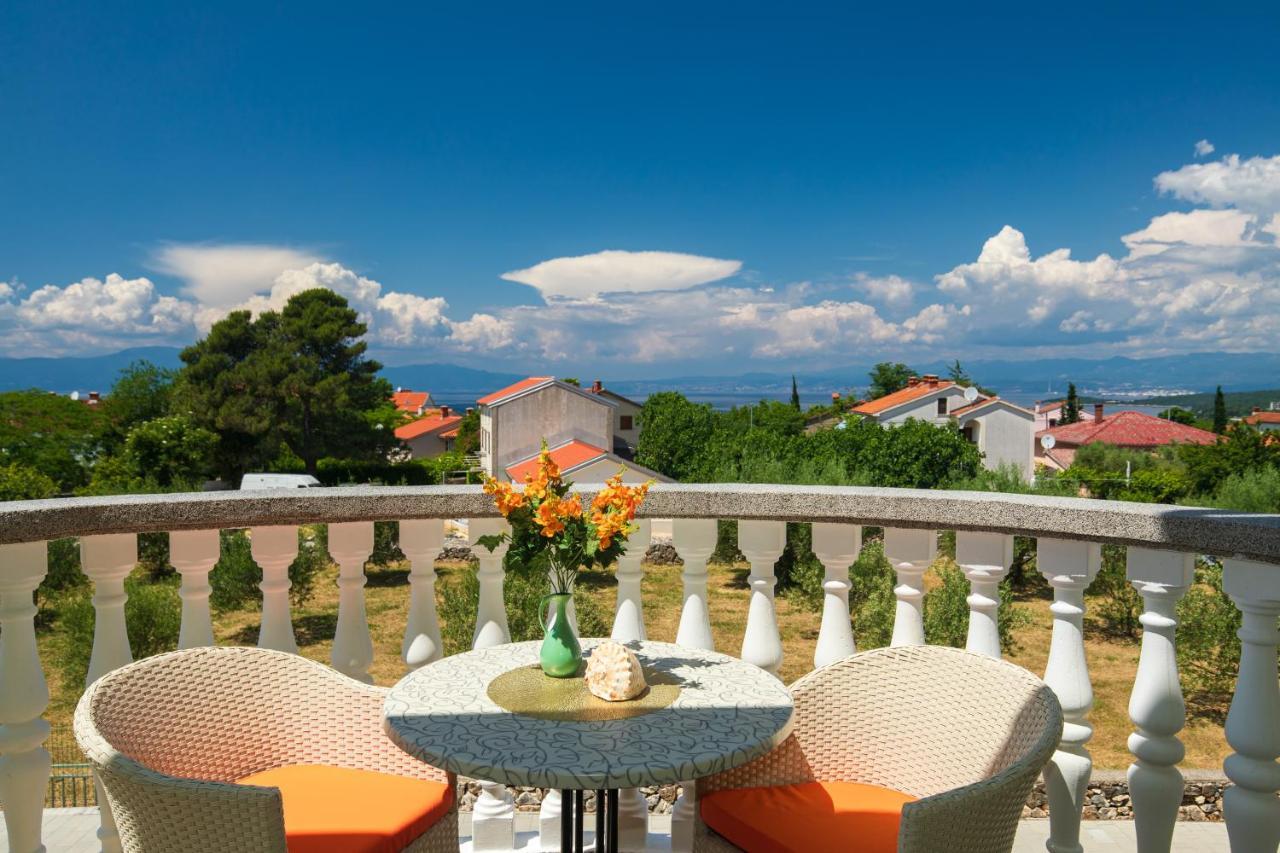 Vila Panorama Malinska Exterior foto