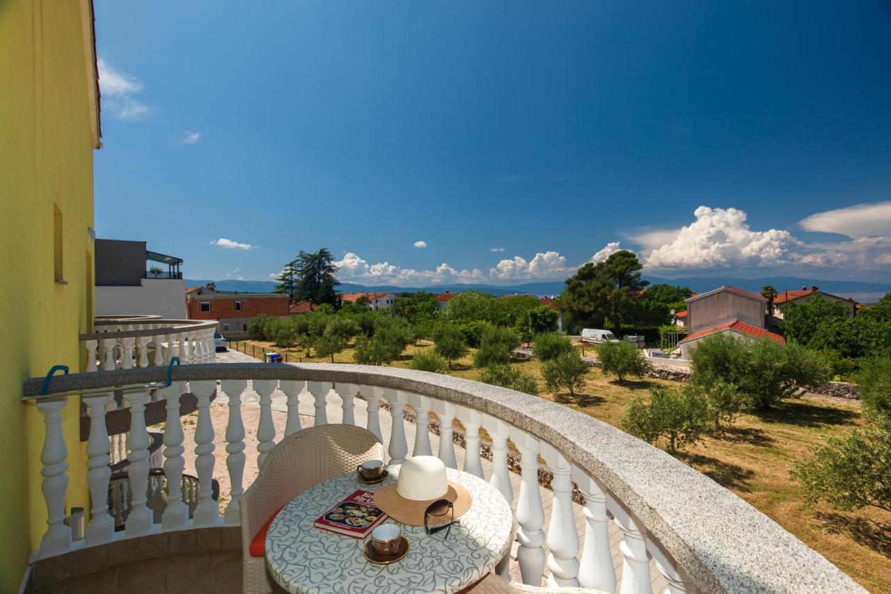 Vila Panorama Malinska Exterior foto