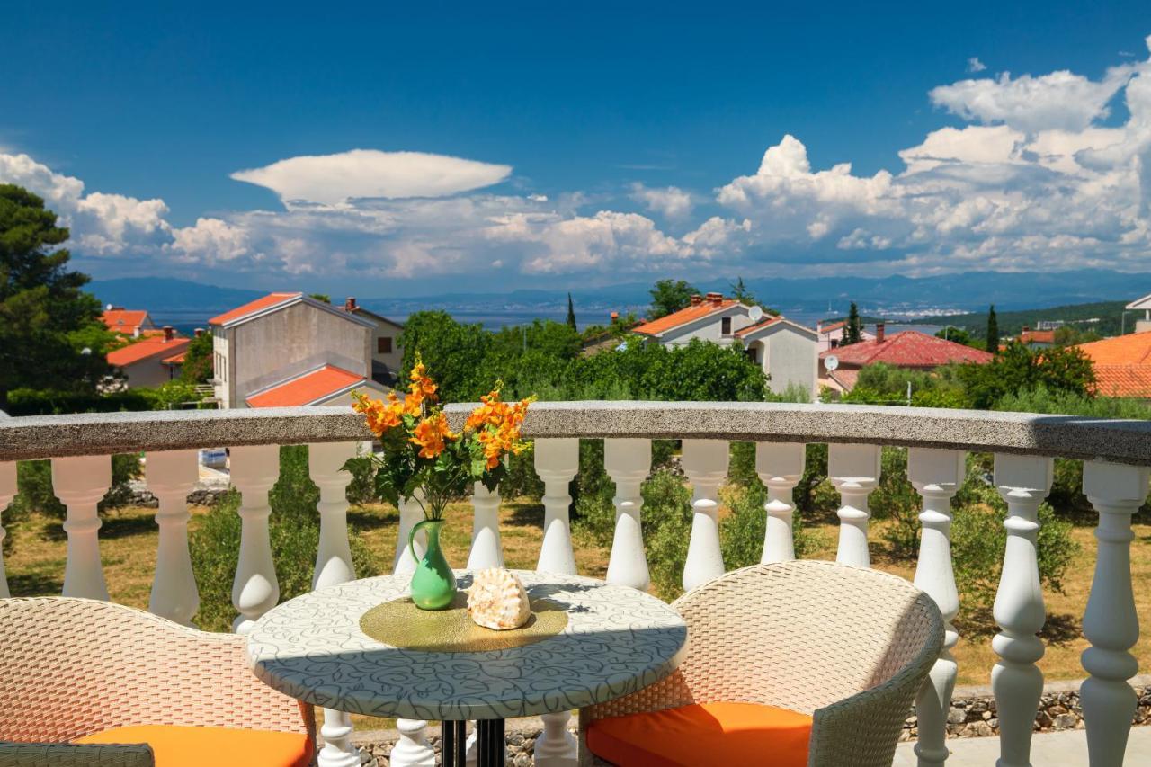 Vila Panorama Malinska Exterior foto